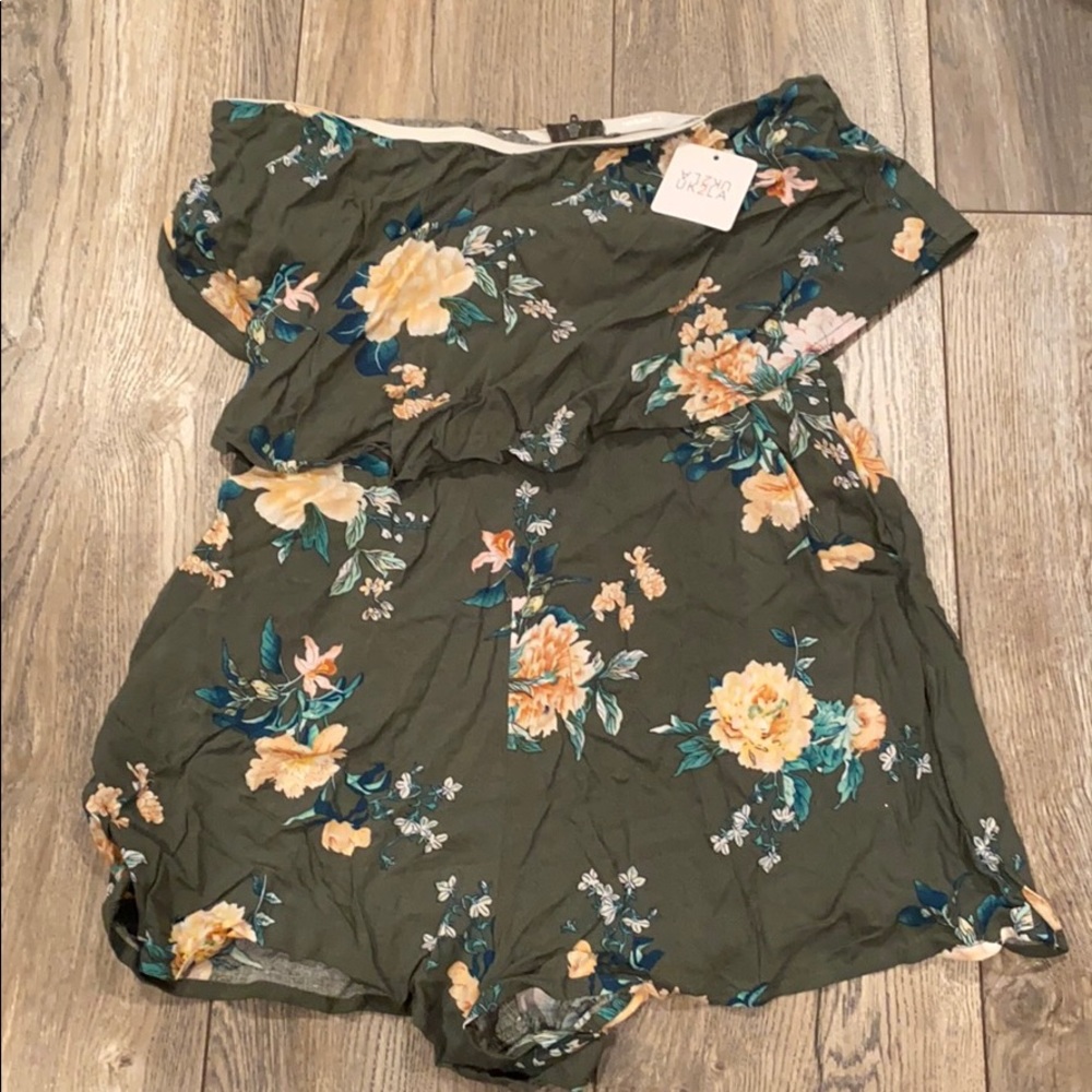 Floral Strapless romper